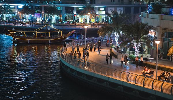 Dubai Marina walk